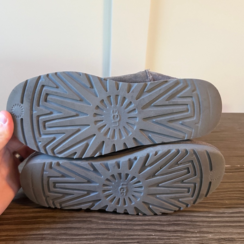 Ugg Classic Boot - image 5